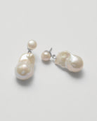 Baroque pearl earrings2_silver