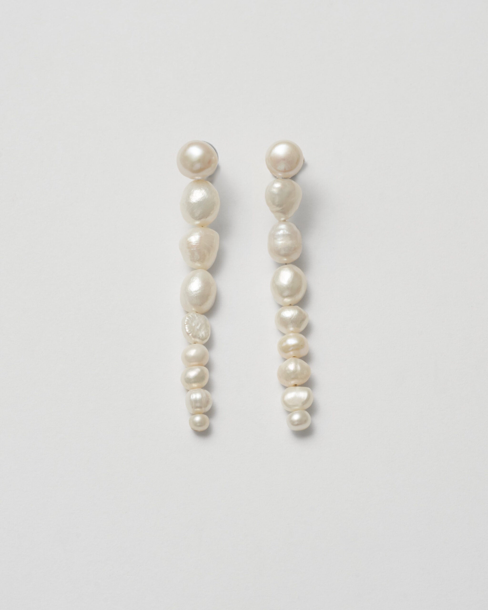 Irregular pearl earrings_silver