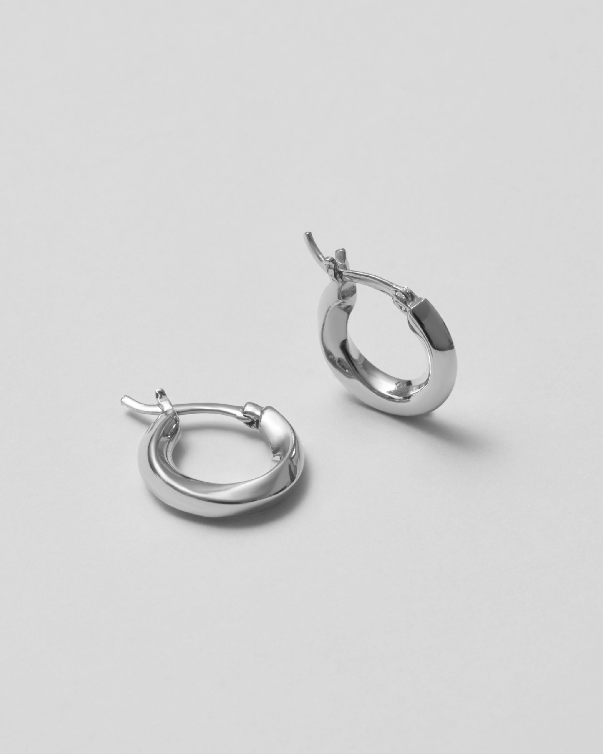 Mini swirl hoops 2_silver