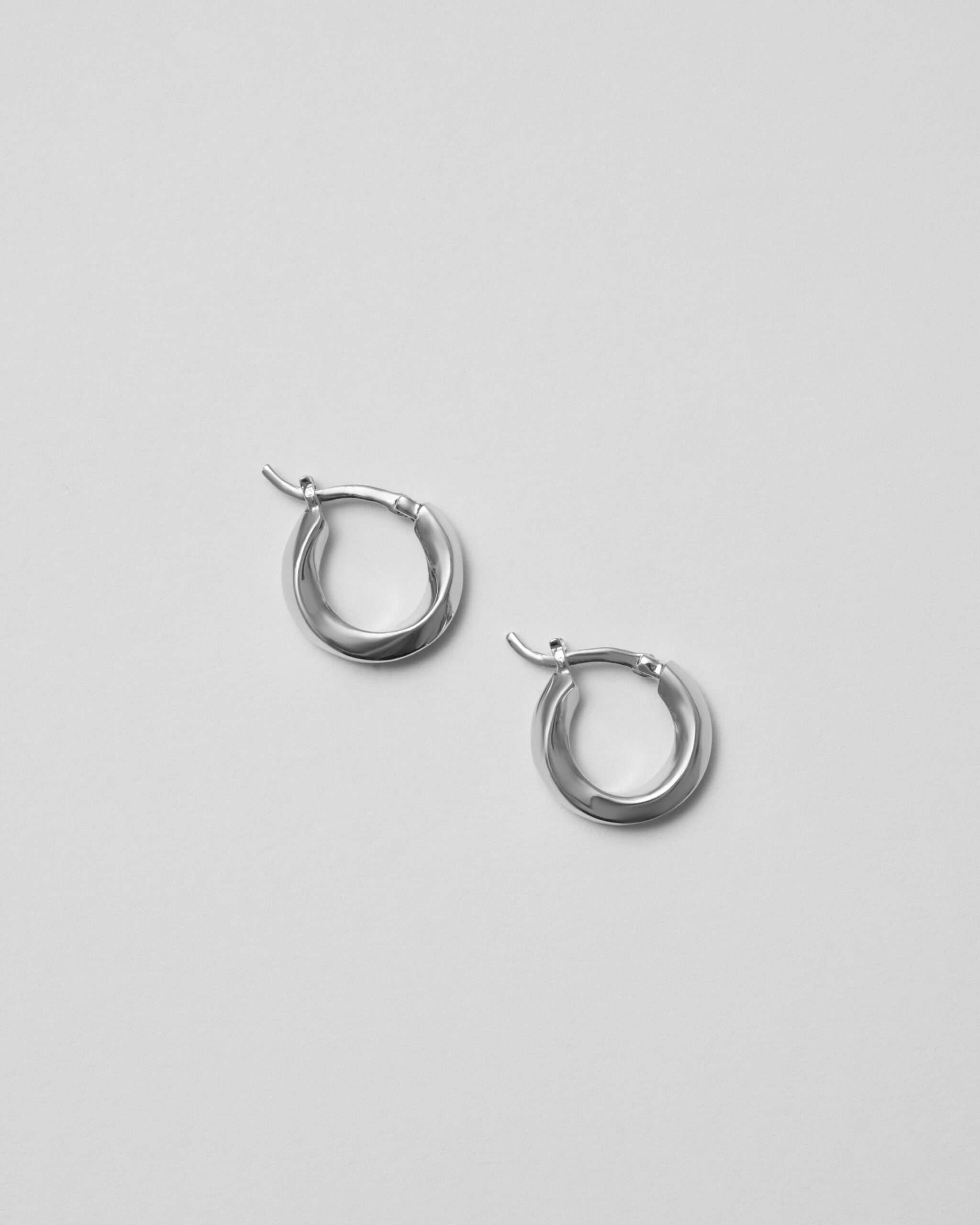 Mini swirl hoops_silver