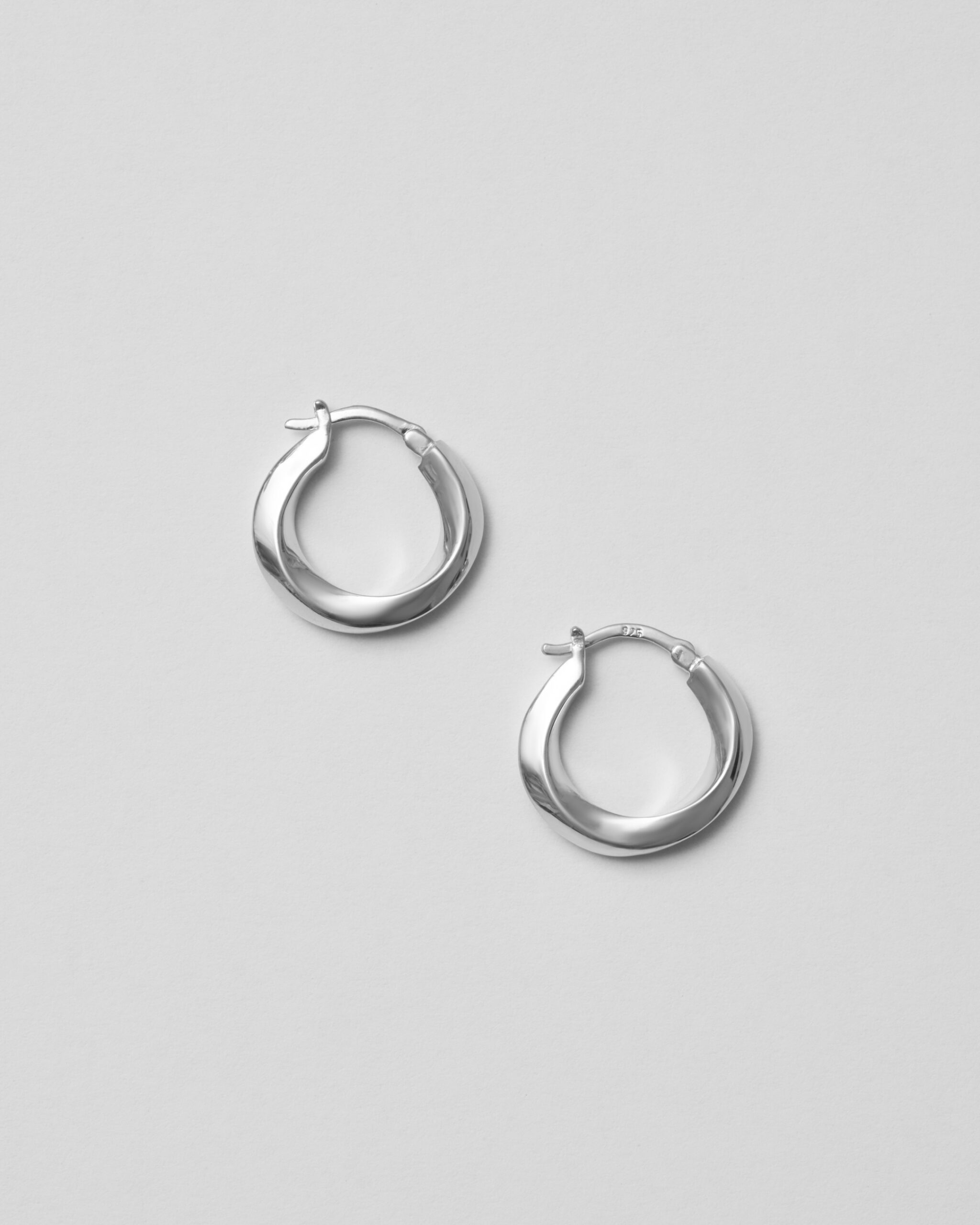 Small Swirl Hoops 2_silver