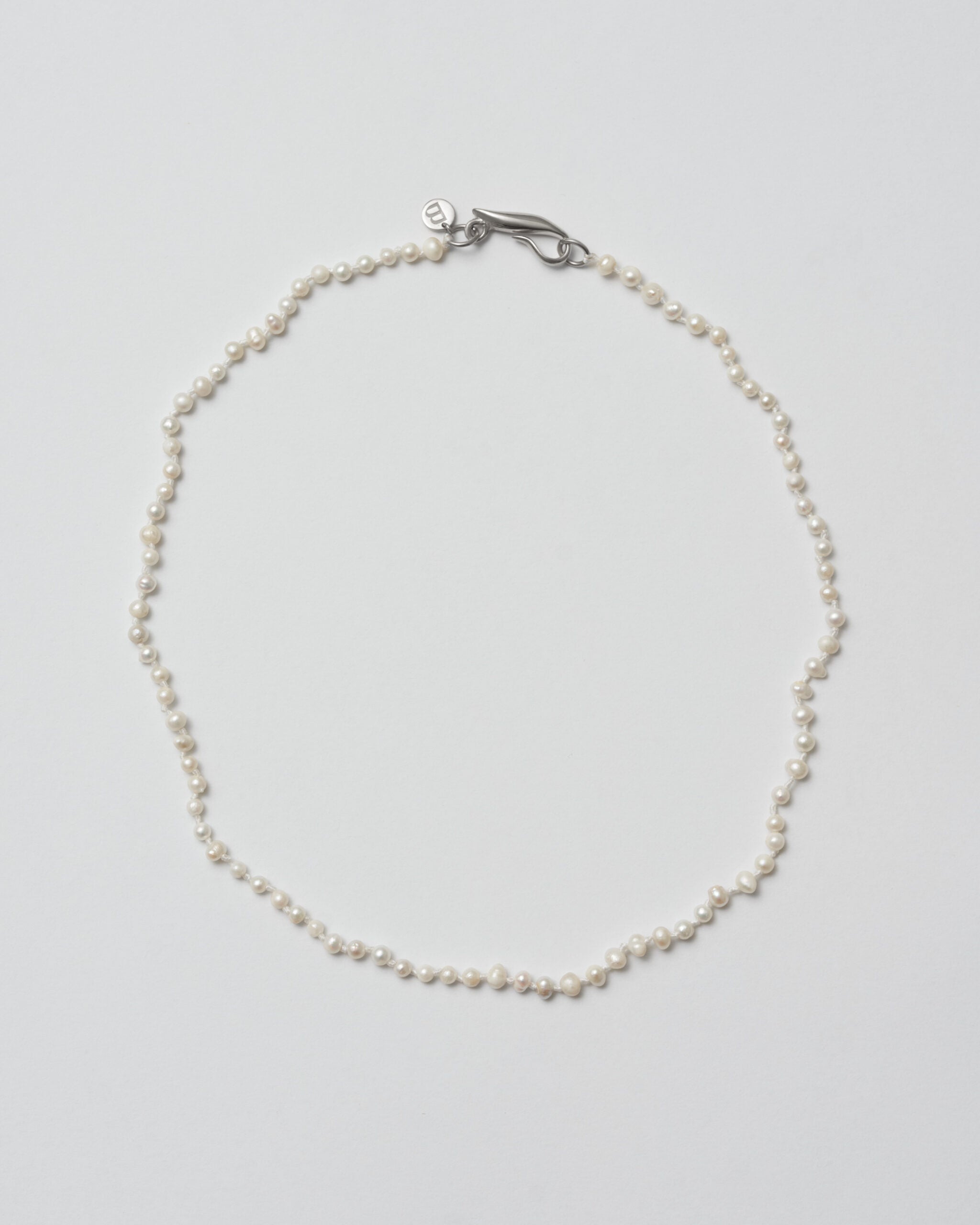 Thin pearl necklace_silver