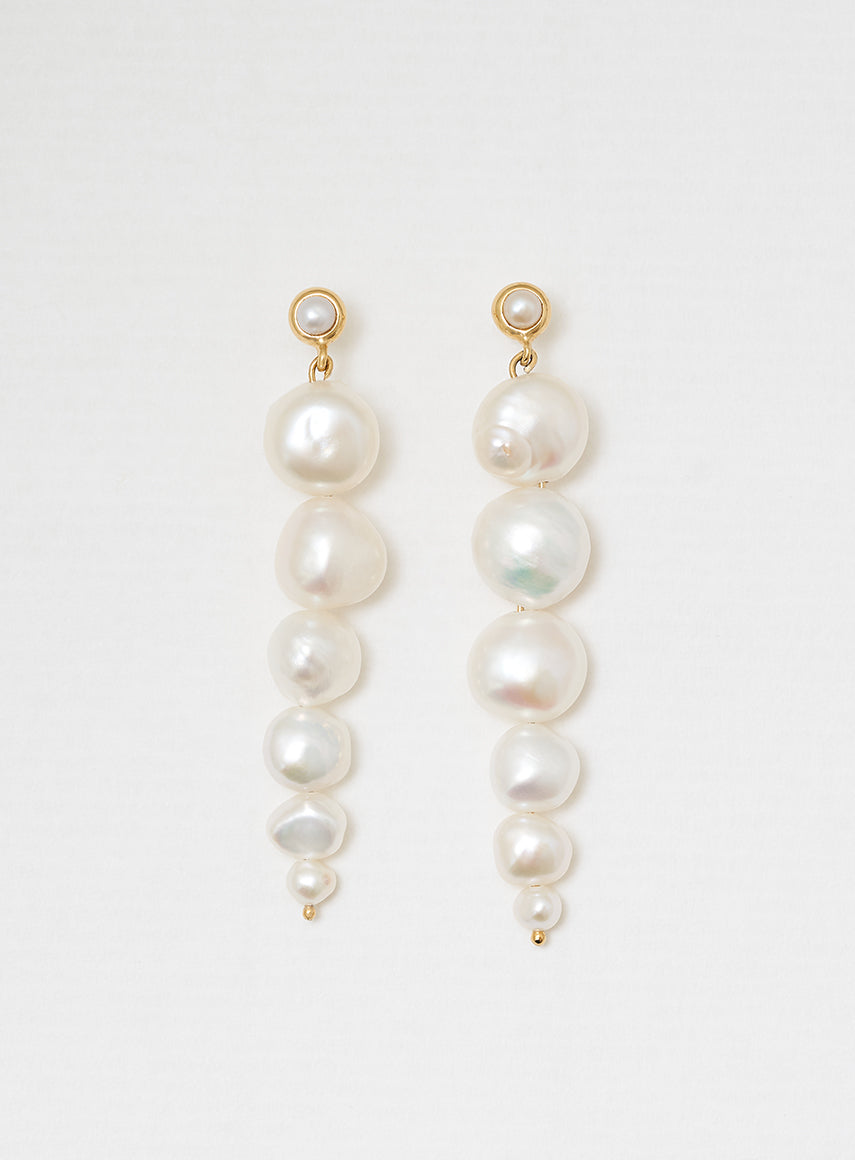 drop_pearl_earrings_gold