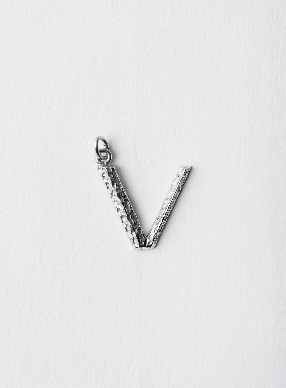 NEW LETTER V SILVER