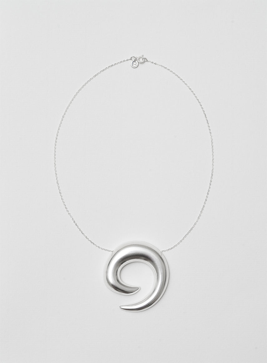 saturn_neckalce_silver