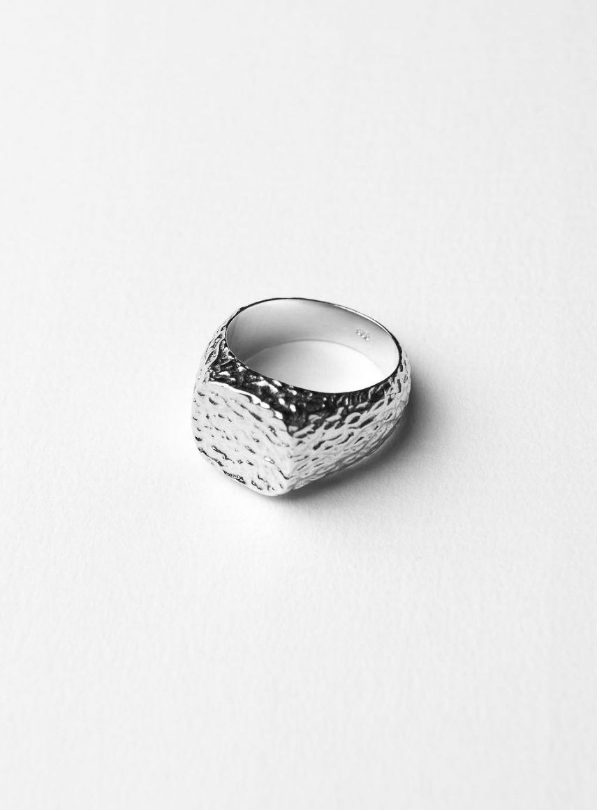 Oval Structured Ring Silver