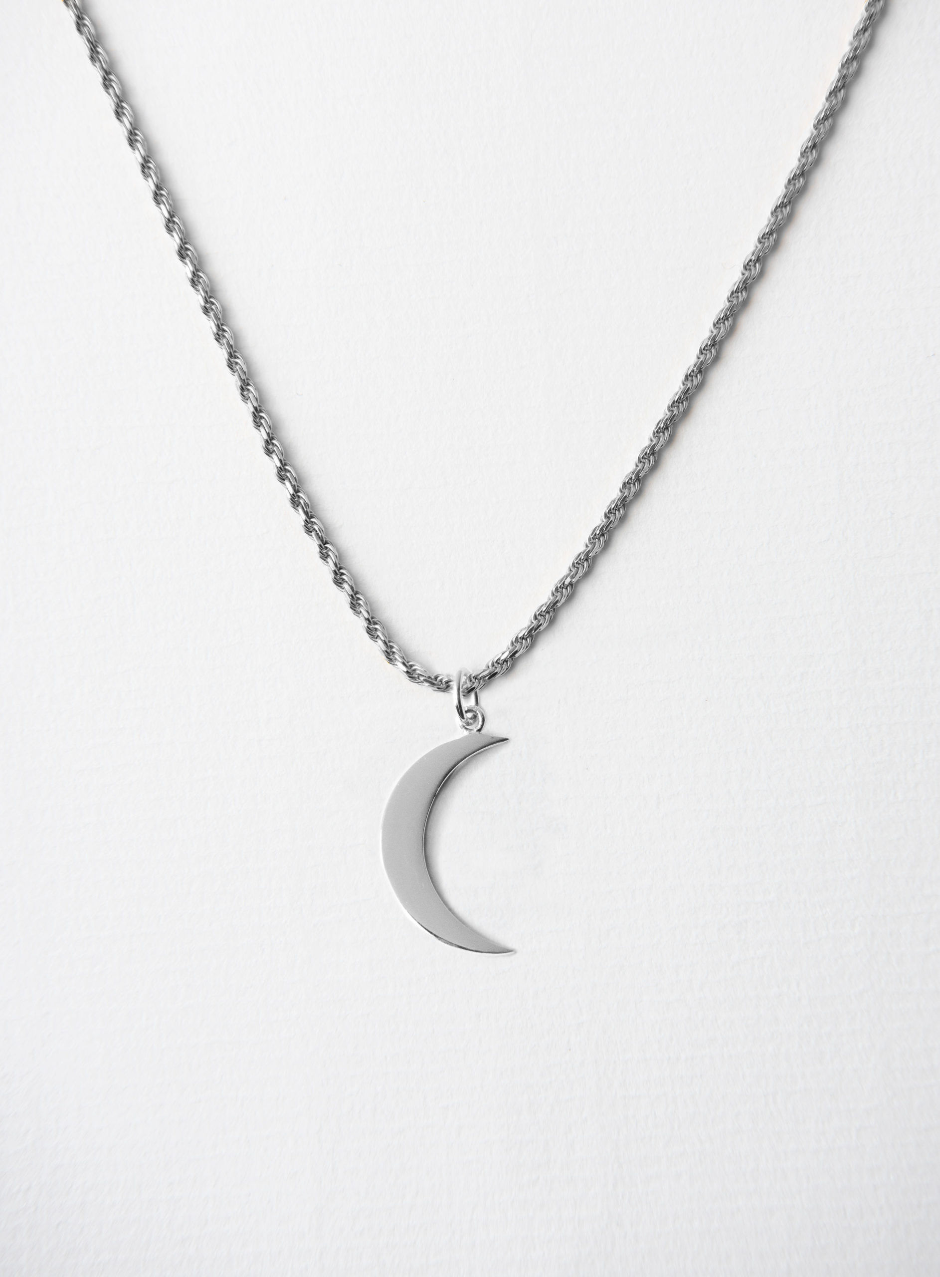 Big Moon Silver on Rope Chain Silver