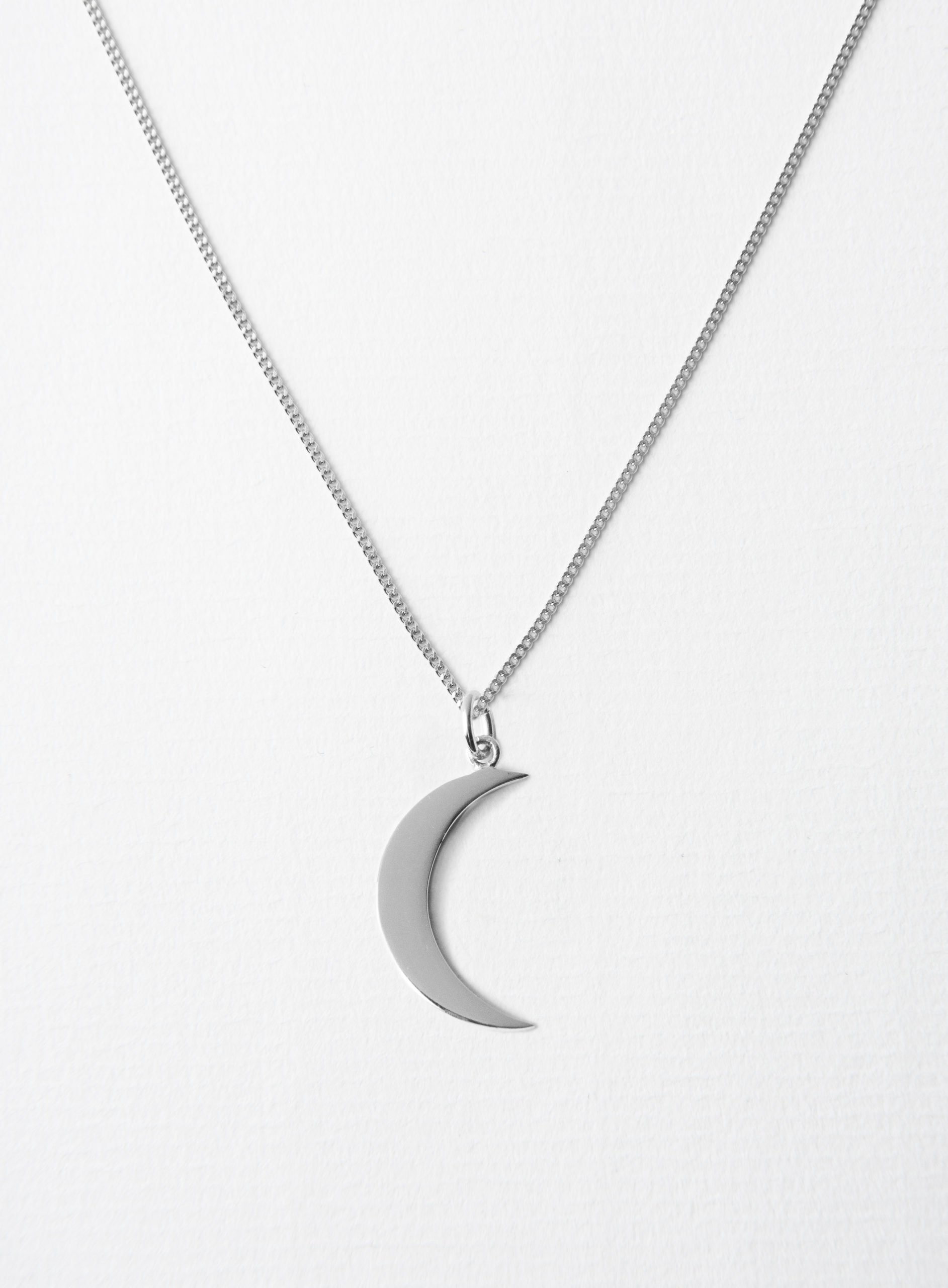 Big Moon silver on Plain Chain 50 cm
