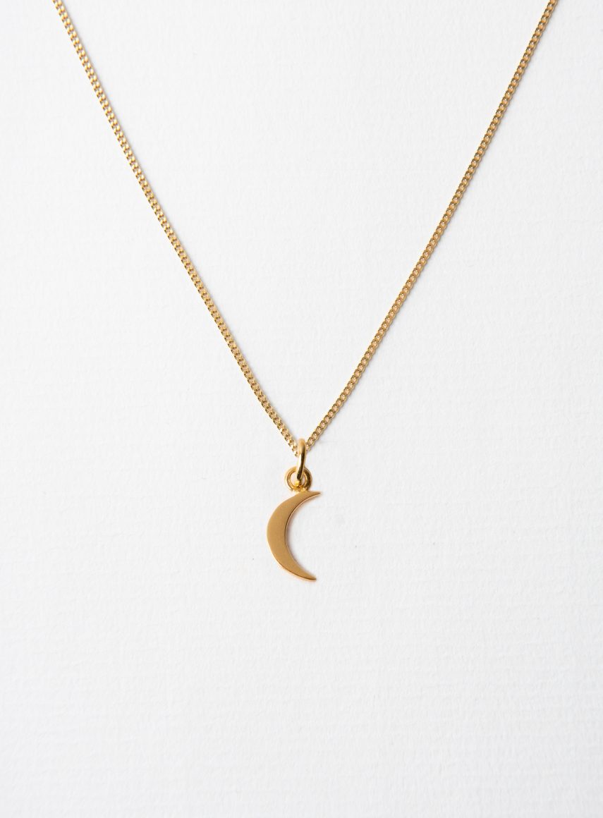 Small Moon Gold on Plain Chain Gold