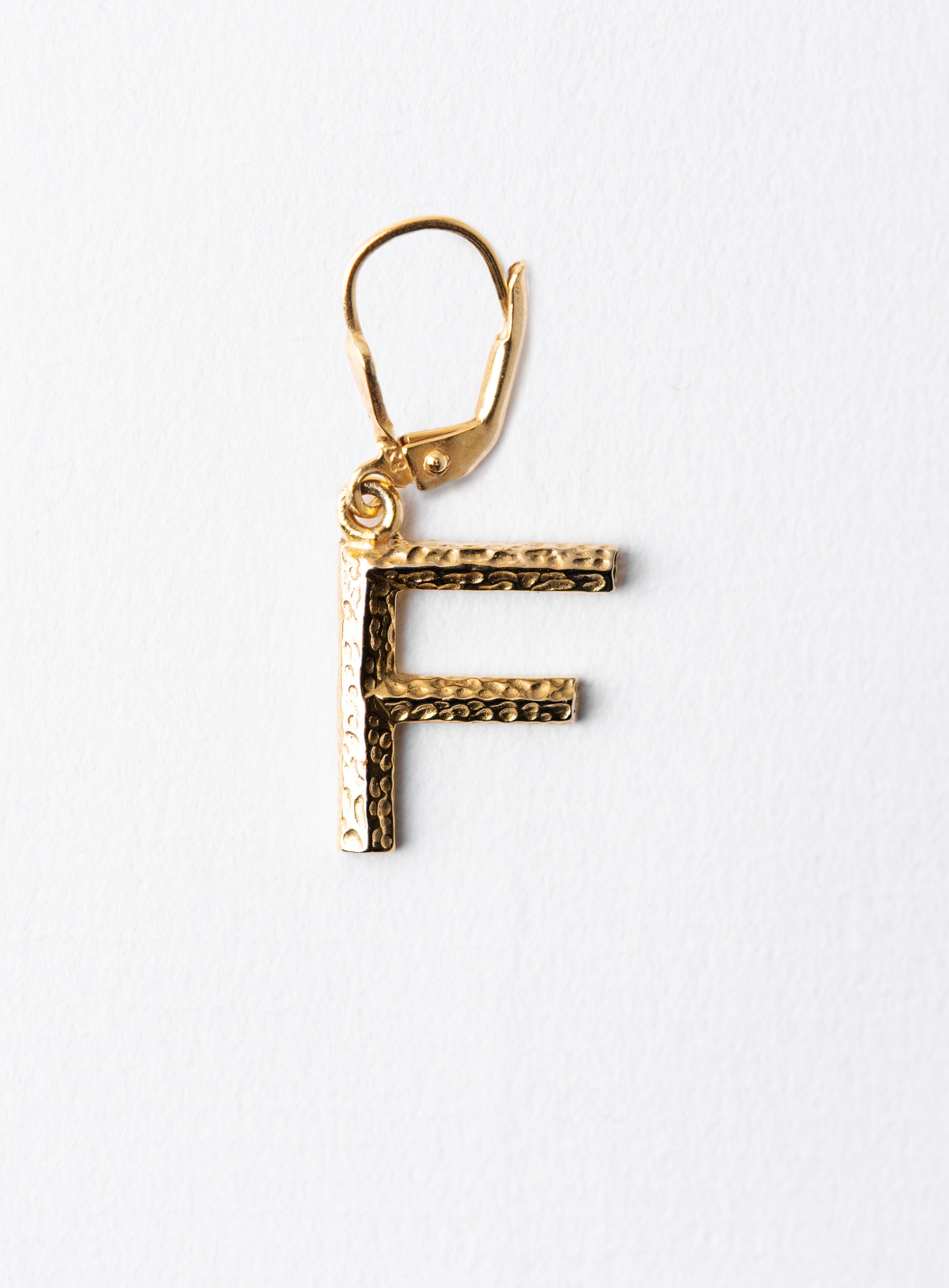 Signature Letter F Earring Gold