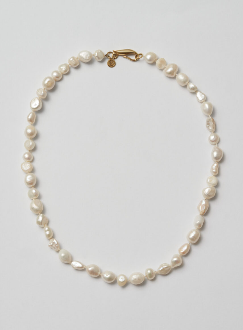 Irregular Pearls Necklace gold