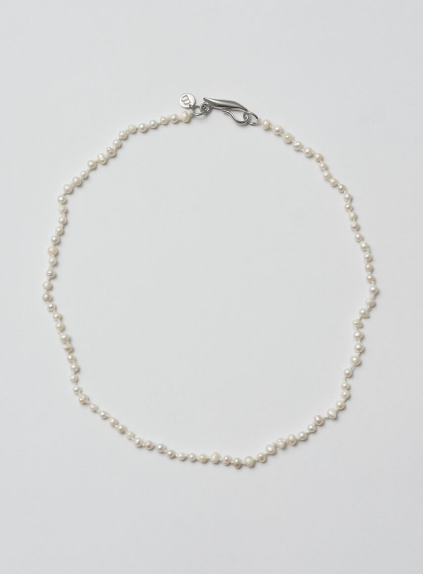 Knitted Pearl Necklace silver