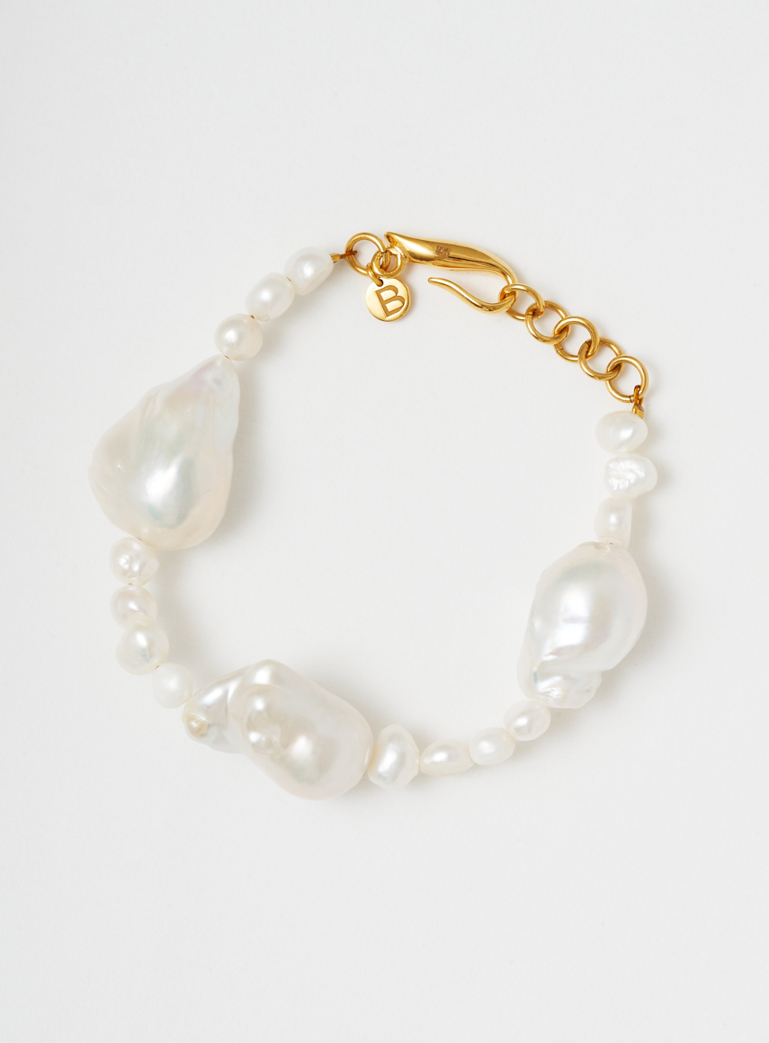 mixed pearl bracelet