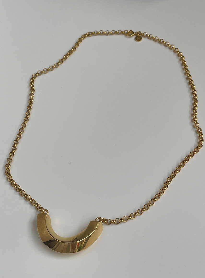 Half Swirl Necklace Gold