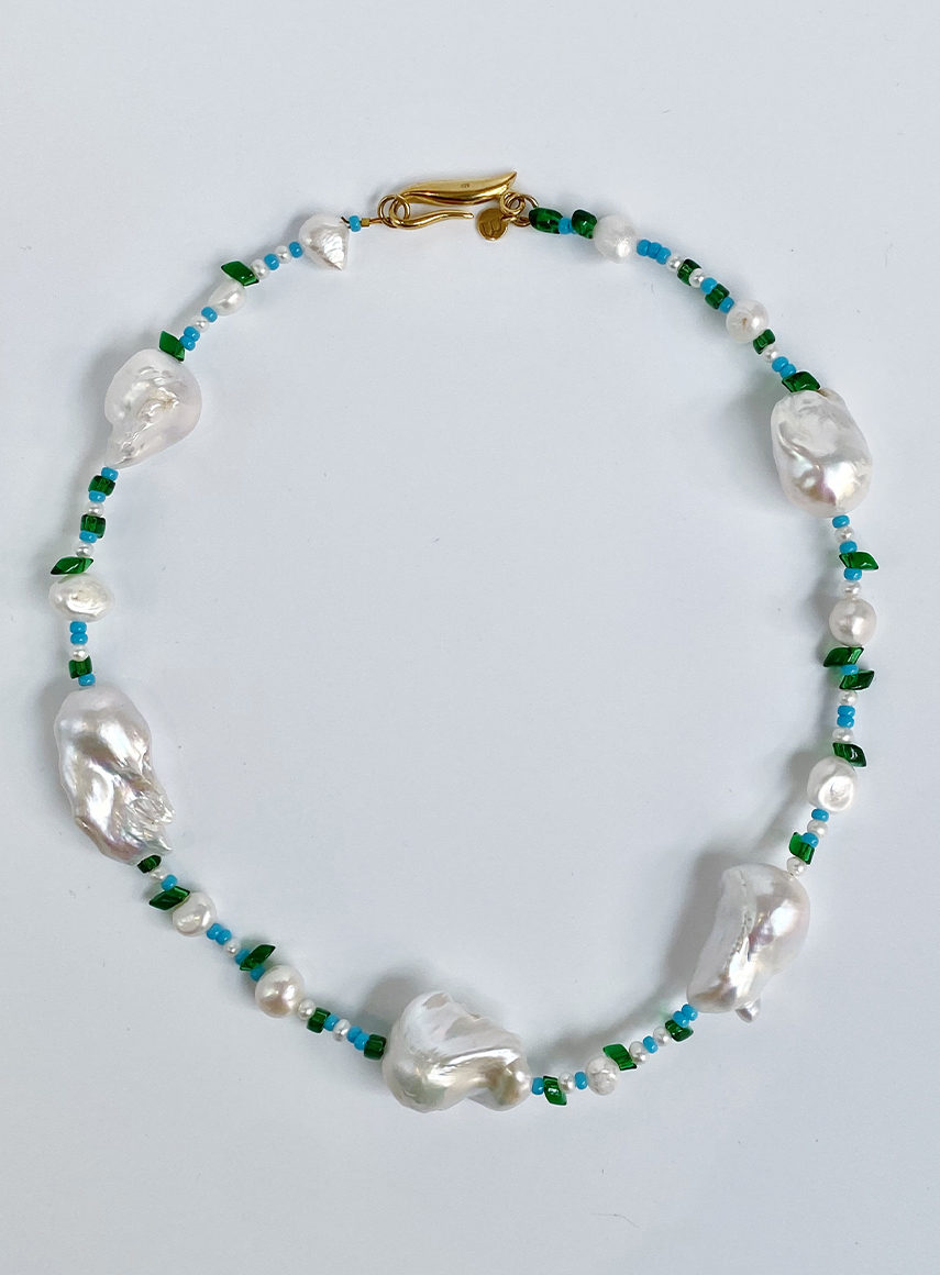 Odd bead necklace ocean