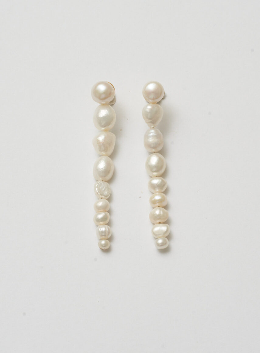 Irregular Pearl Earrings gold